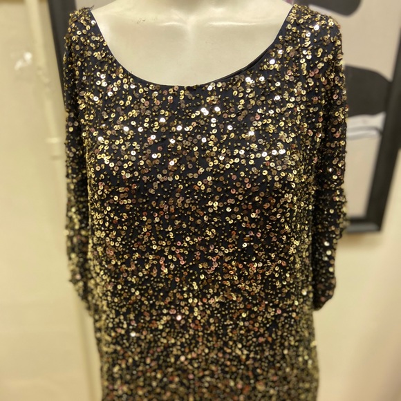 Aidan Mattox Black and Gold Midi Sequence Dress 10 - Picture 2 of 7
